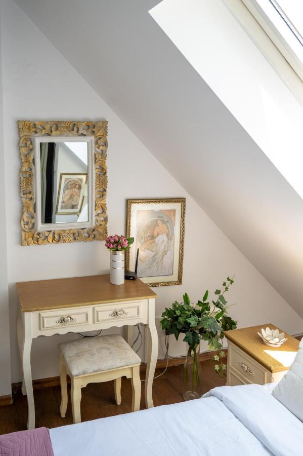 Sunny Studio With A View In Top Center Sofya Dış mekan fotoğraf